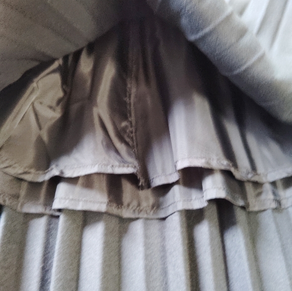 7 For All Mankind Edgy Black Faux Leather Pleated Midi Skirt Sz M - Picture 8 of 8